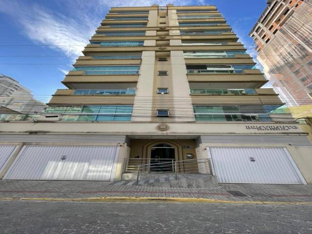 Venda em meia praia - Itapema