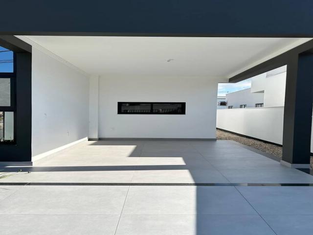 #168 - Casa para Venda em Tijucas - SC